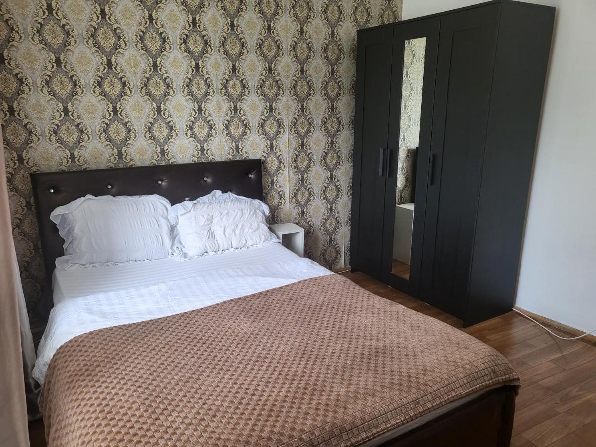 Apartament Cu 3 Camere Chiar In Inima Capitalei Bucureşti Ngoại thất bức ảnh