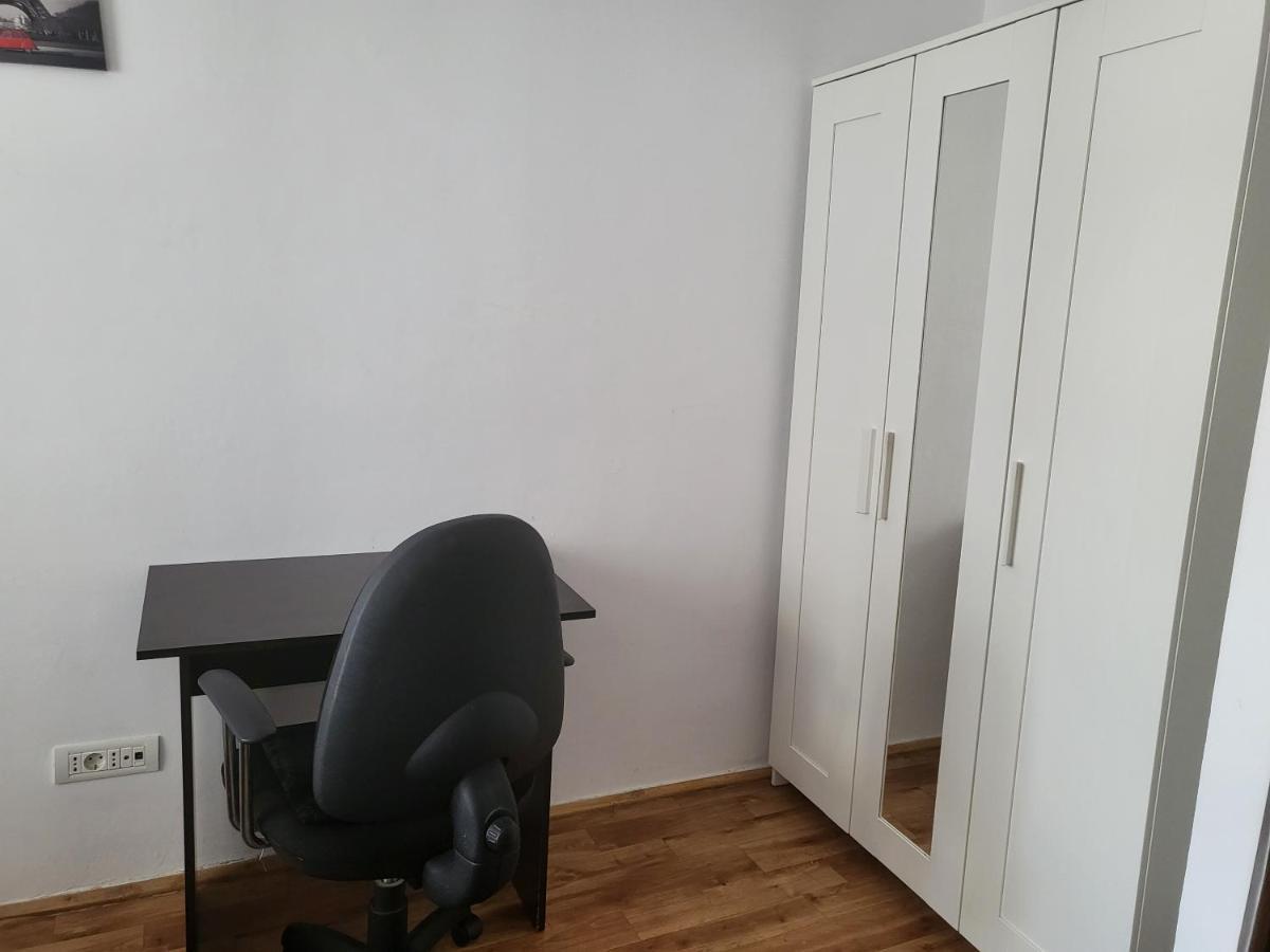 Apartament Cu 3 Camere Chiar In Inima Capitalei Bucureşti Ngoại thất bức ảnh