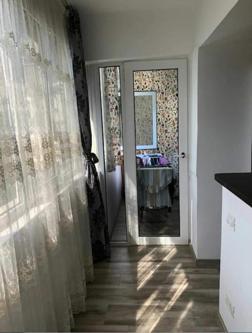 Apartament Cu 3 Camere Chiar In Inima Capitalei Bucureşti Ngoại thất bức ảnh