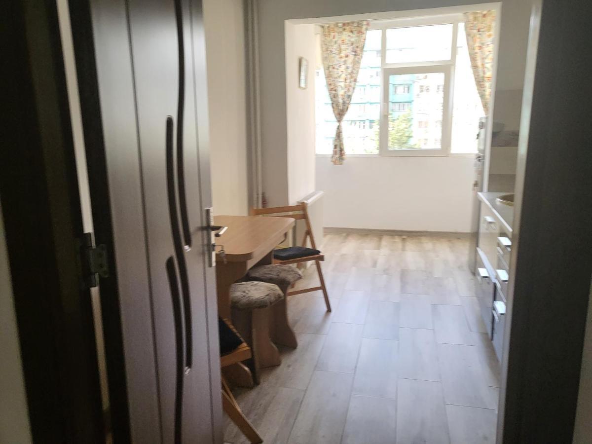 Apartament Cu 3 Camere Chiar In Inima Capitalei Bucureşti Ngoại thất bức ảnh